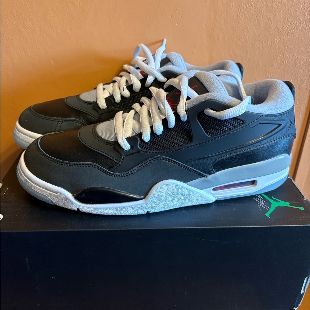 Jordan 4 RM men’s shoes sneakers NIB Nike